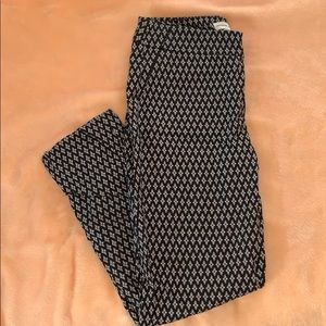 Business Casual Black and white capri pants